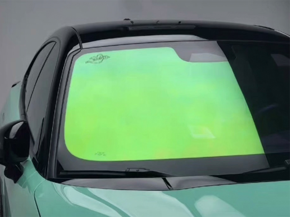 Guide des niveaux de teinte des vitres : trouver le meilleur VLT pour votre voiture